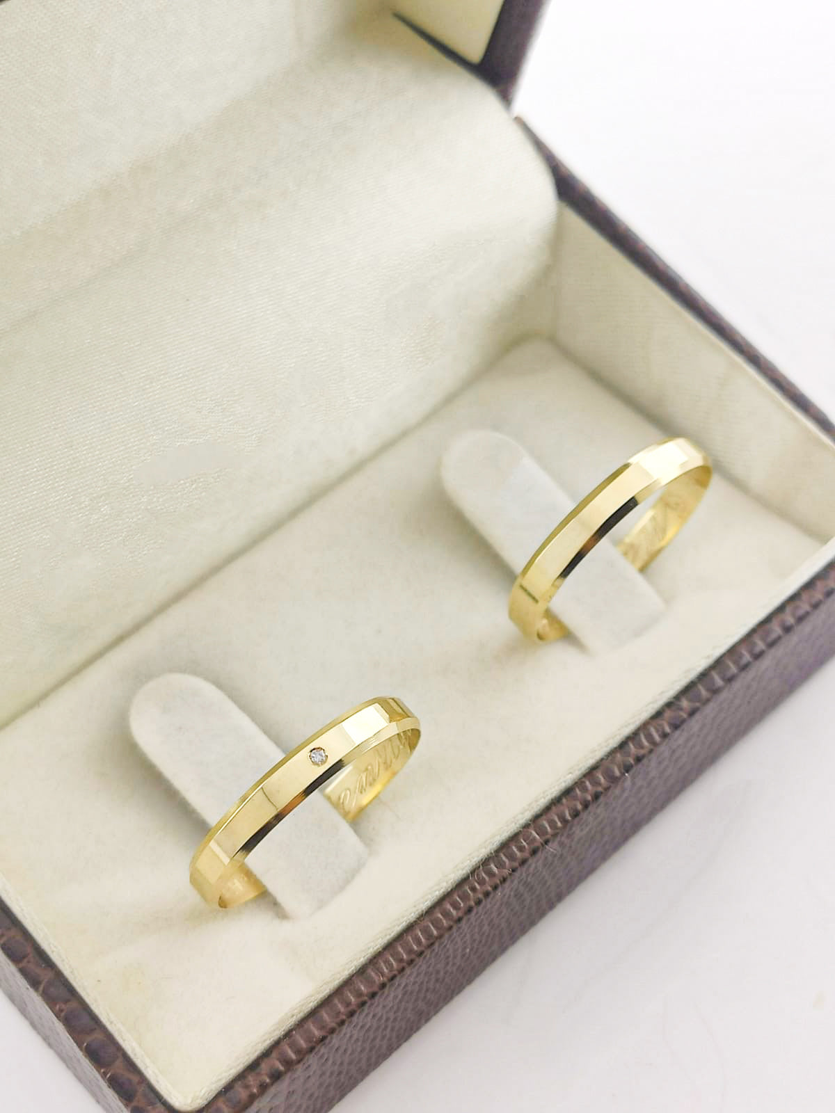 Par de Alianças Ouro 18K Anatômica Chanfrada Polida 3mm