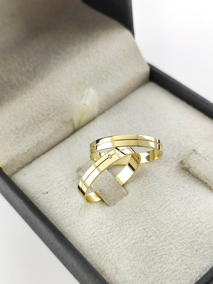 Par de Alianças Ouro 18K Anatômica Reta com Friso Polida 3,5mm