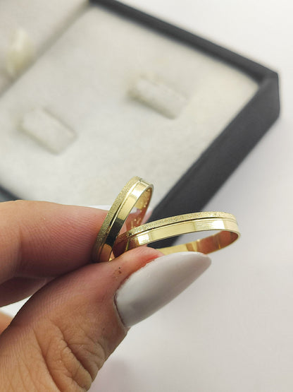 Par de Alianças Ouro 18K Anatômica Meia Fosca Polida 3mm