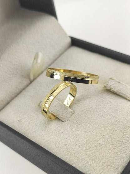 Par de Alianças Ouro 18K Anatômica Meia Fosca Polida 3mm