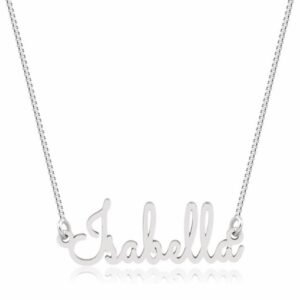 Colar com pingente de nome