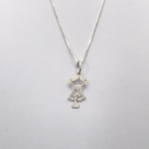 Colar com pingente Boneca