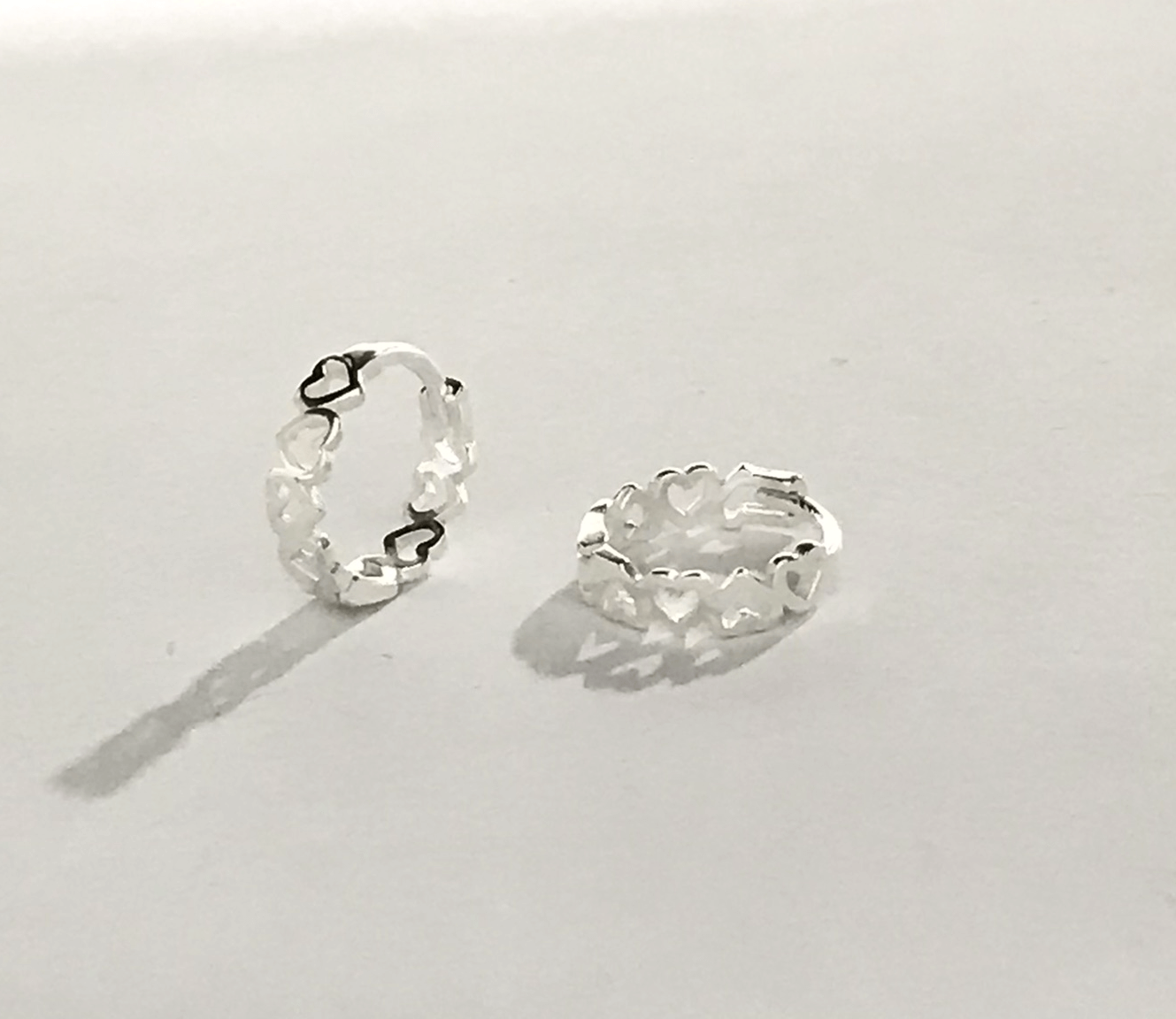 Brinco Argola aro coração menor